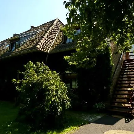 Beautiful With Big Garden Apartmán Roetgen